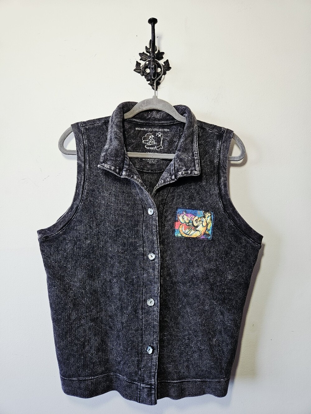 Michael Leu Collection Waffle Knit Cat Vest Size M Button Up EUC